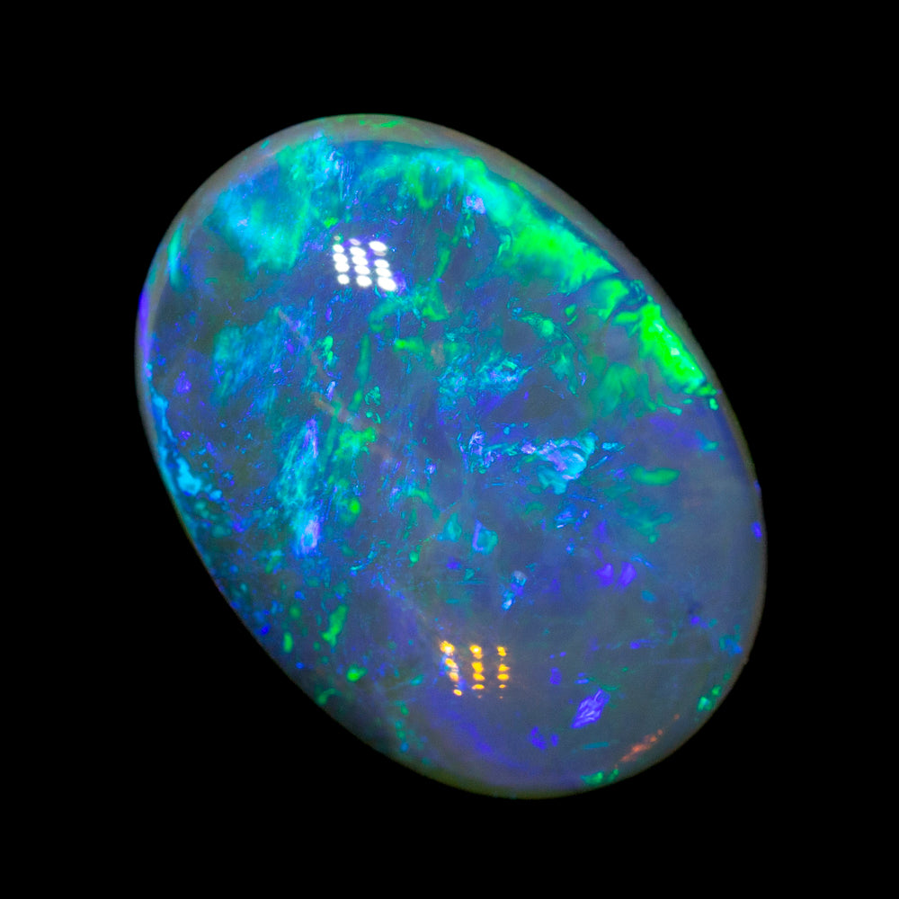 5.77 ct crystal opal 15.8x11.5x5.2mm