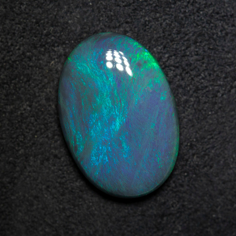 5.83 ct black opal 17x11.8x4.3mm