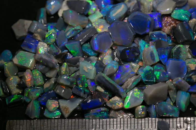111 ct opal rubbed parcel 250 pieces