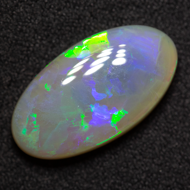 6.21 ct dark opal 18.2x10x5.1mm