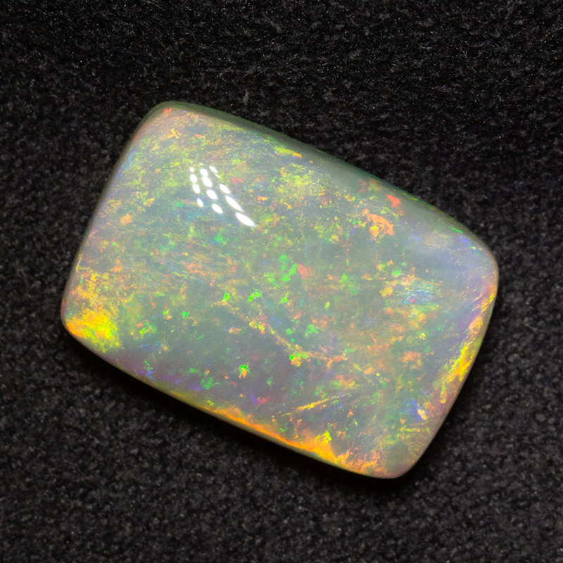 6.28 ct crystal opal 14.3x10x5.3mm