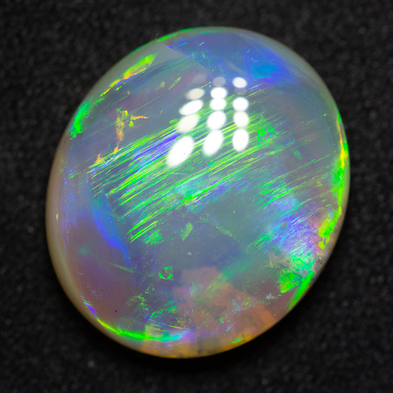 6.35 ct crystal opal 14.8x12.7x5.4mm
