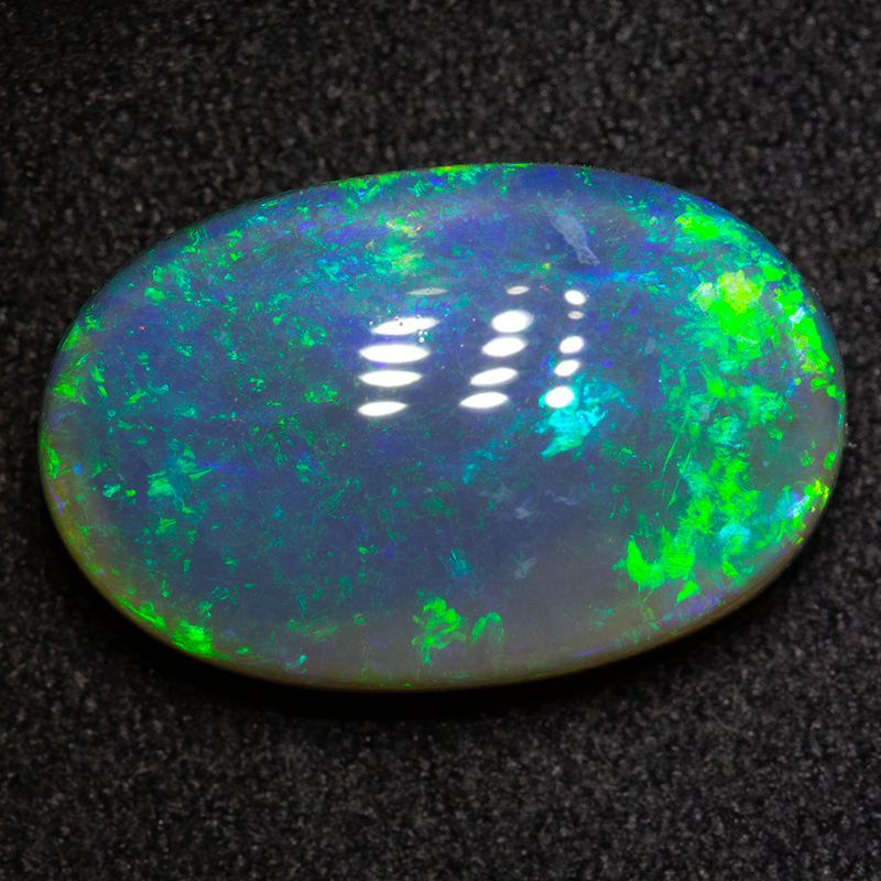 6.43 ct black opal 16.3x10.4x5.8mm