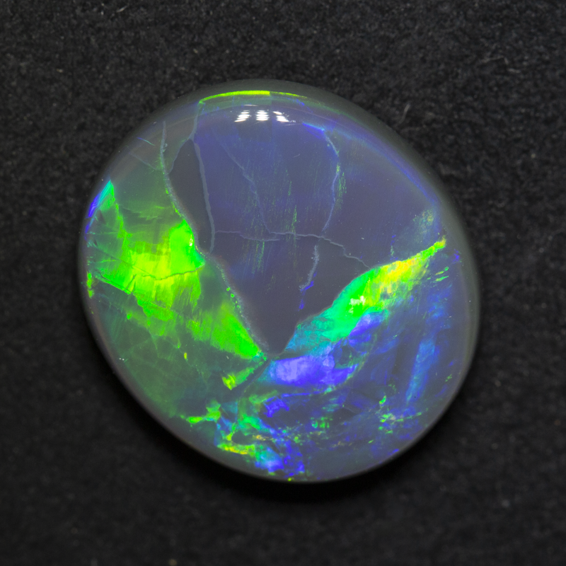 6.60 ct black opal 15.2x13.5x4.8mm