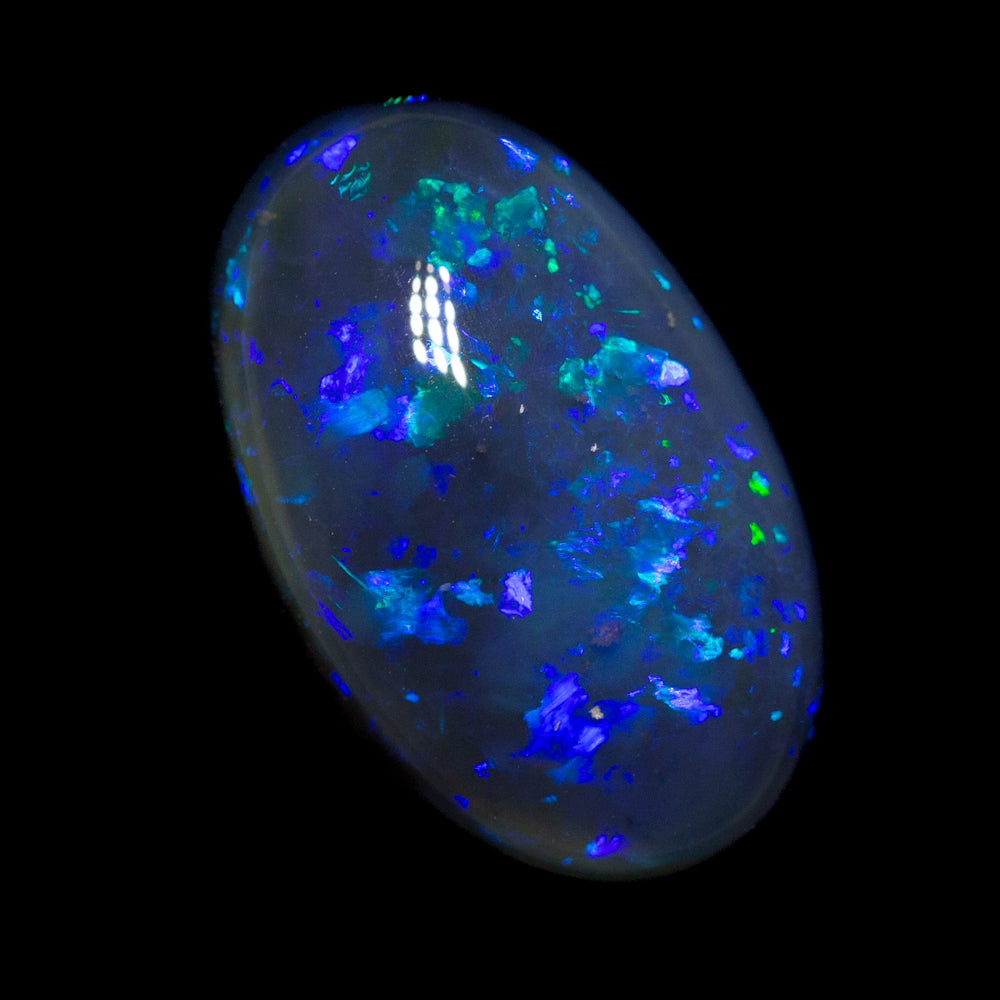 6.75 ct black opal 15.7x9.9x7.1mm