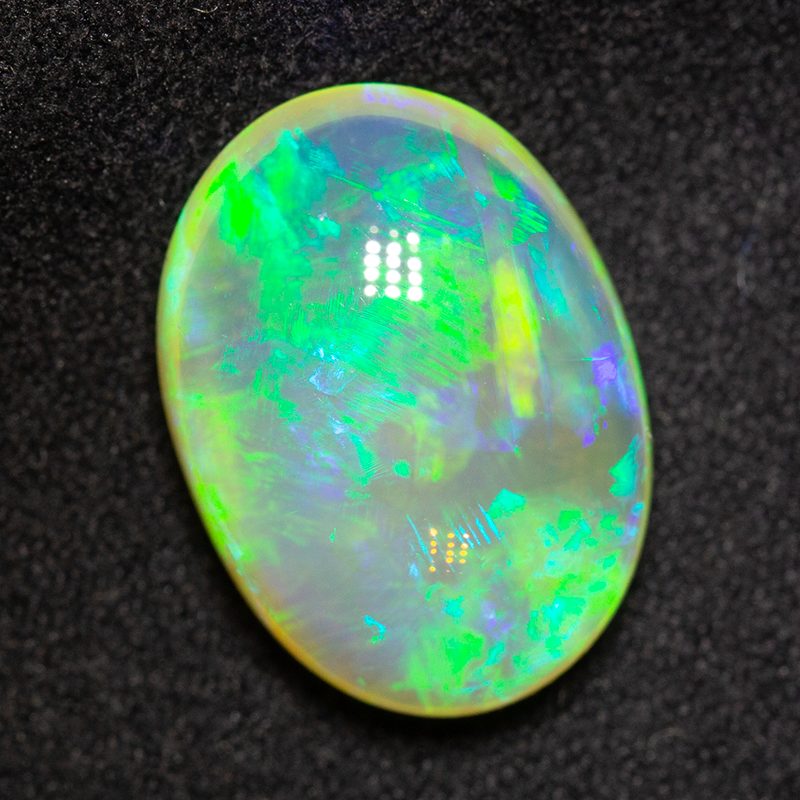 8.09 ct crystal opal 16.4x11.8x6.9mm