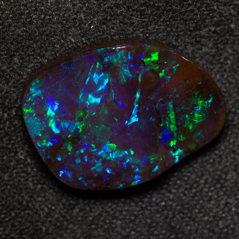 8.17 ct boulder opal 15.6x11.7x4mm