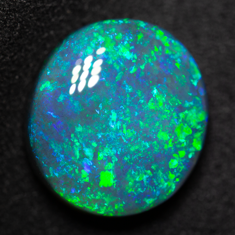 8.83 ct black opal 14.9x13.6x6.1mm