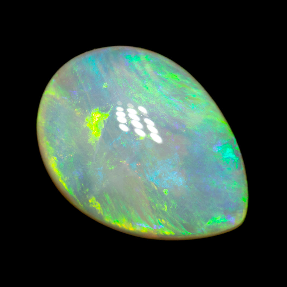 9.24 ct crystal opal 17.7x13.1x6.8mm