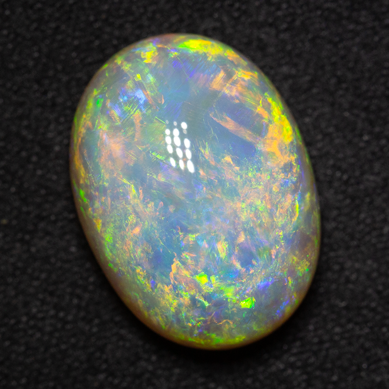 9.33 ct double-sided crystal opal 15.8x11.7x8.3mm
