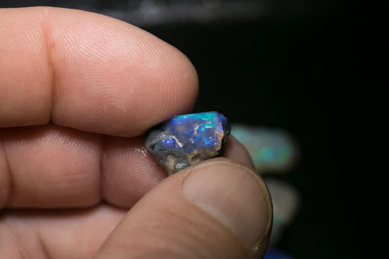 91 ct rough opal parcel for intermediate to advanced 32 pc