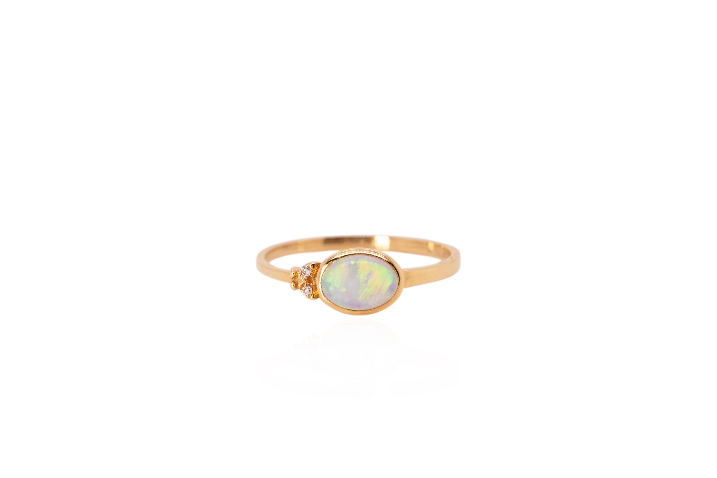 Elara — 18kt Yellow Gold 0.60 ct Crystal Opal Diamond Ring
