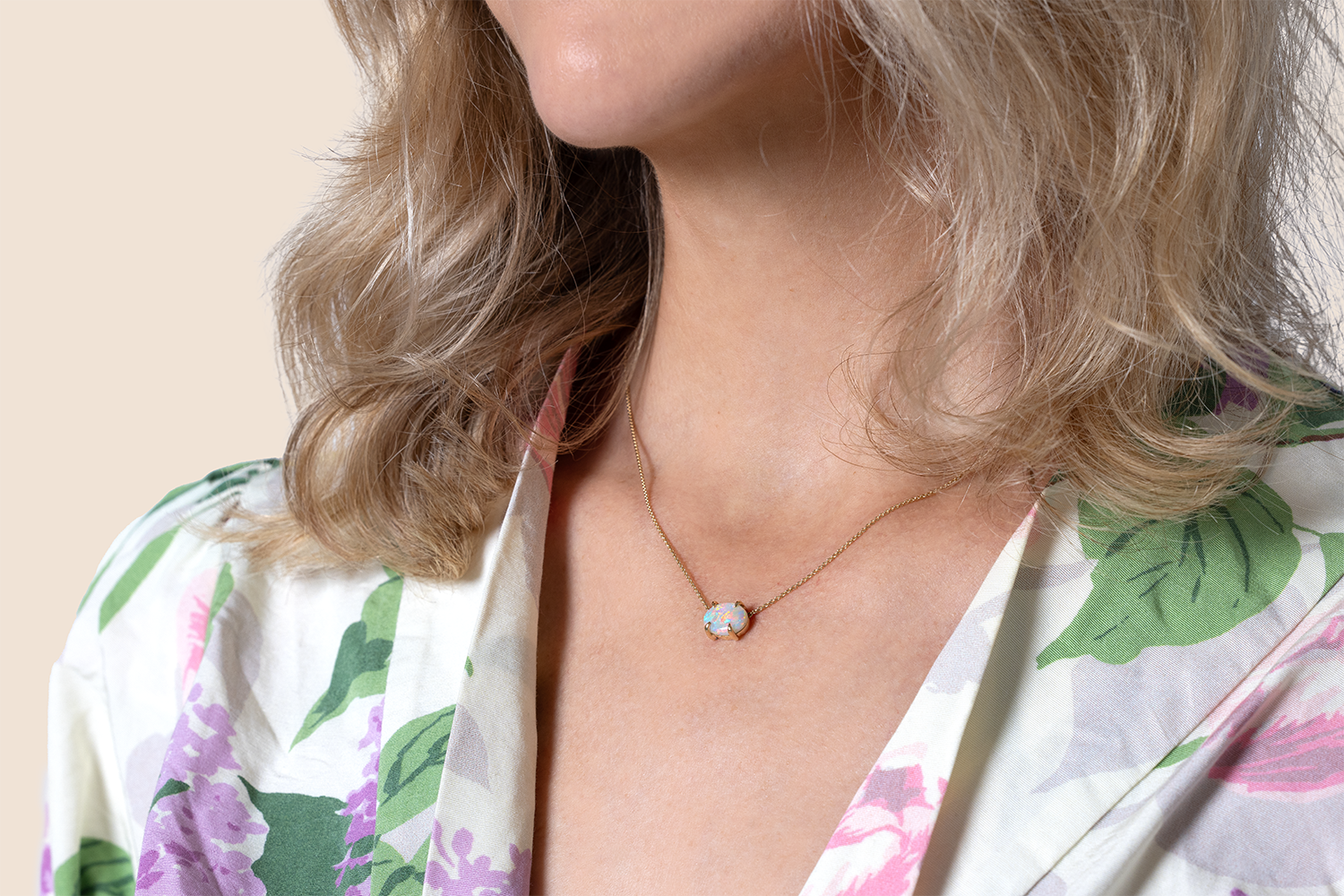Ruthie Necklace Gold with 2.20ct White Opal