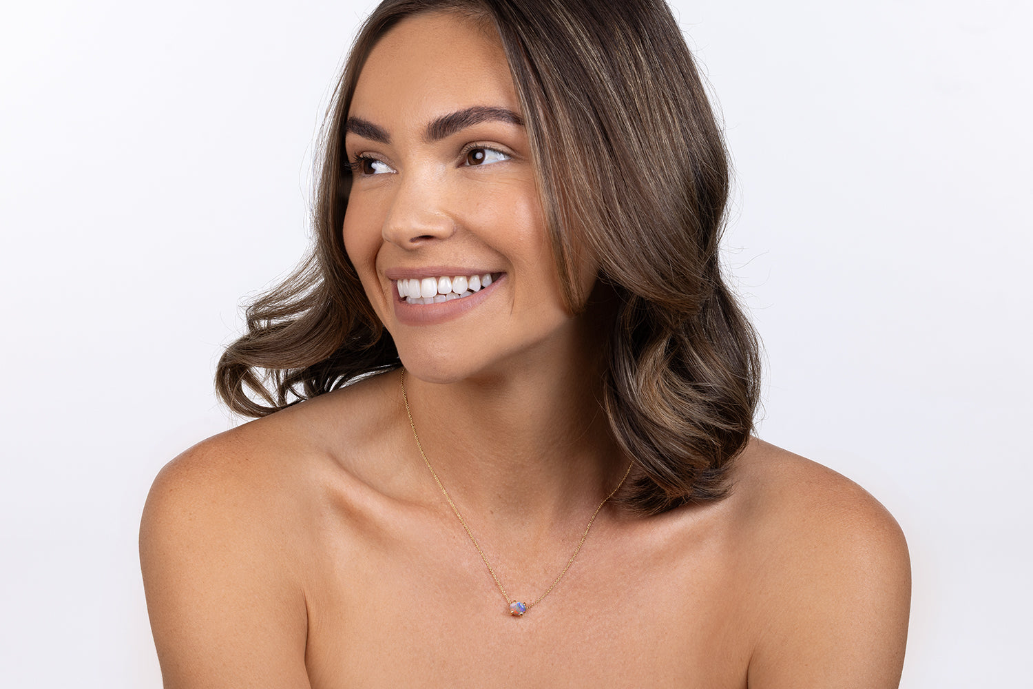 Ruthie Necklace Gold with 1.26ct White Opal