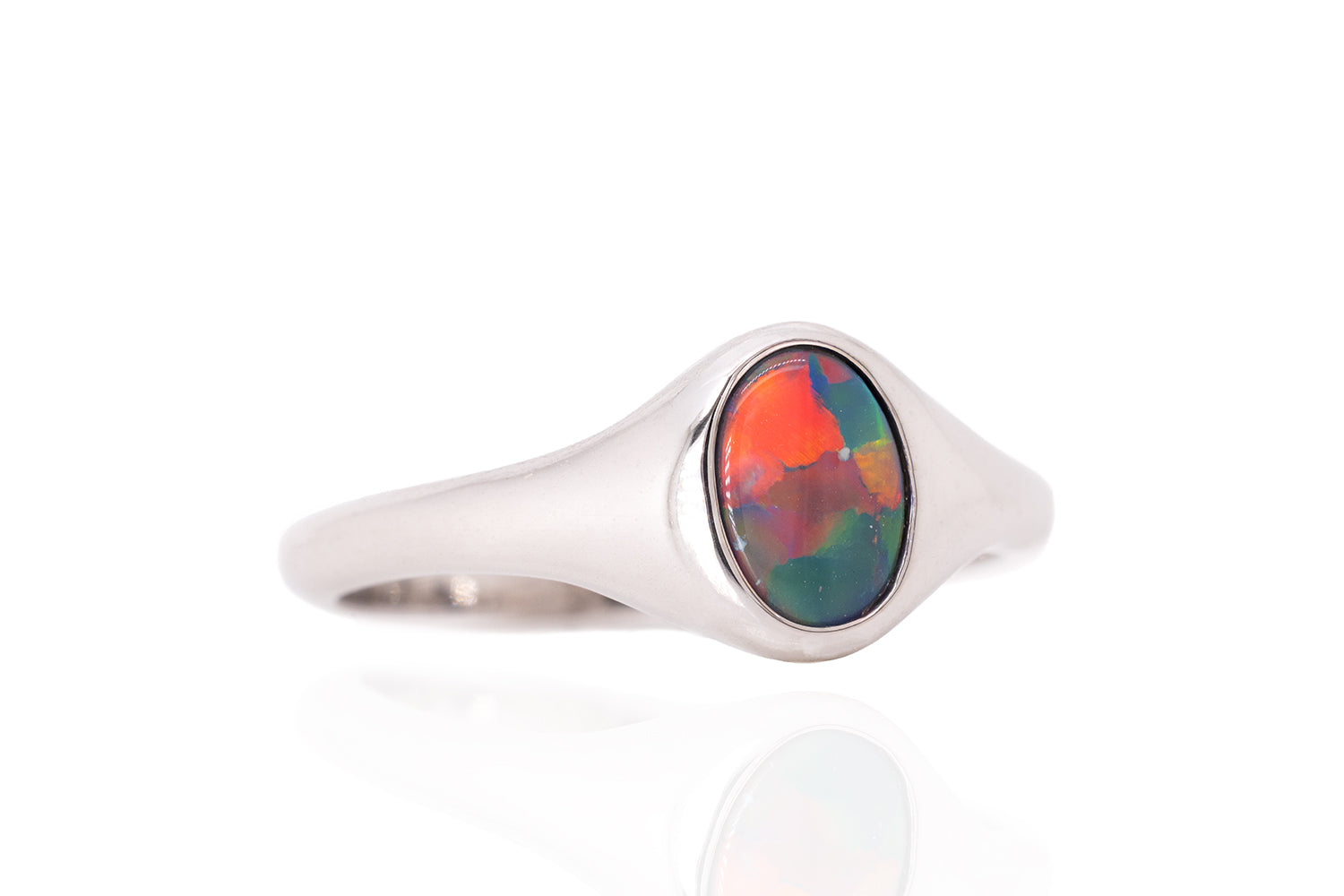 Valentina Petite — 18kt White Gold 0.45 ct Black Opal Ring