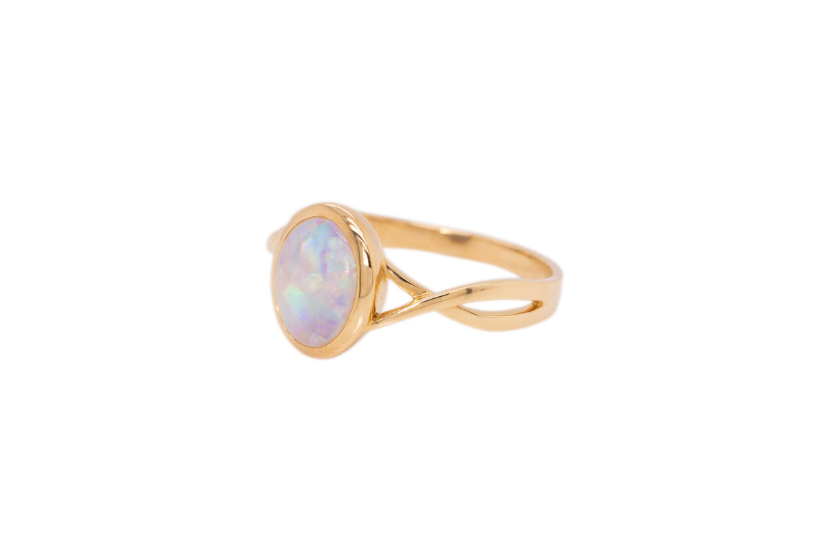 Cora — 18kt Yellow Gold 1.05 ct Crystal Opal Ring