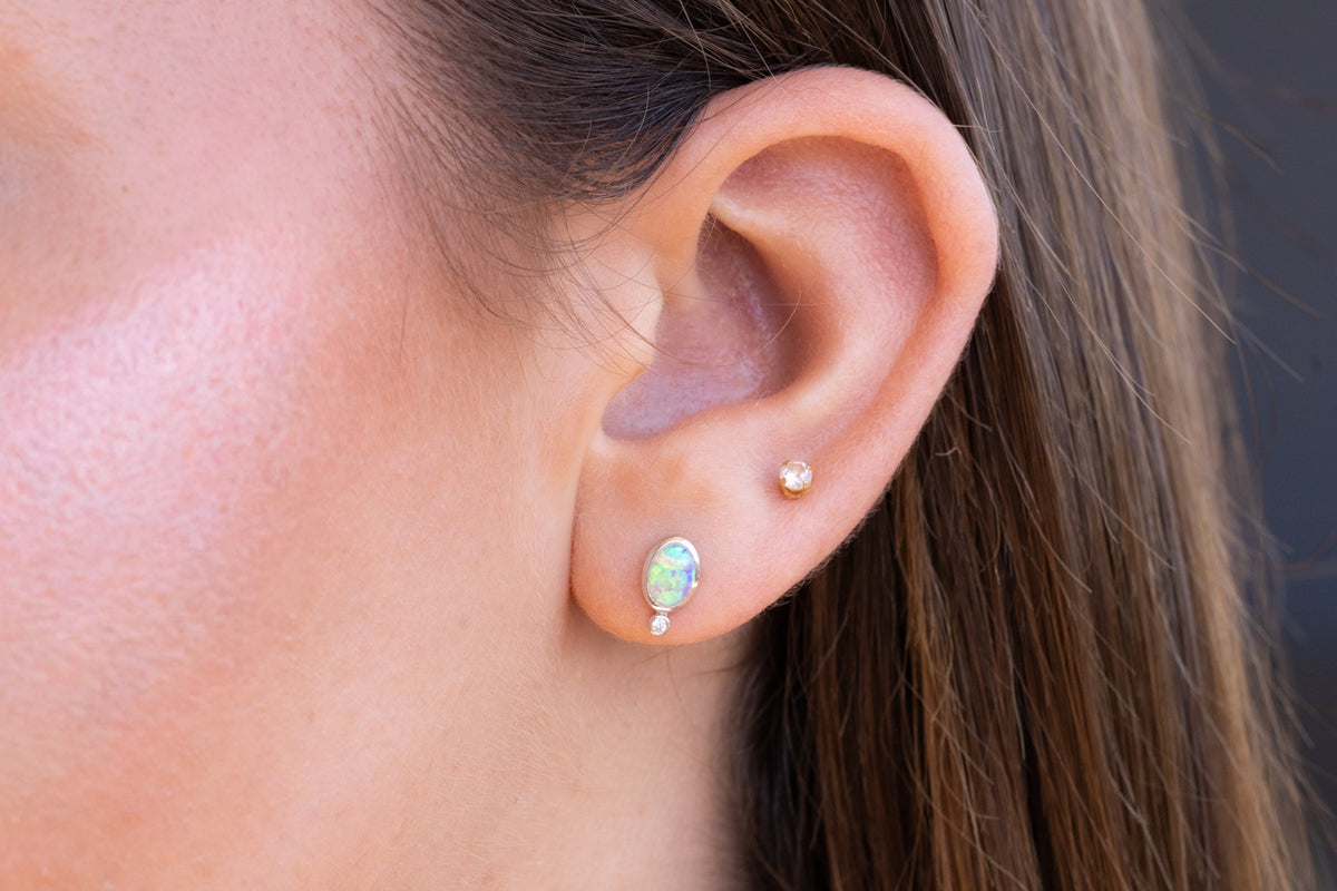 Emma — 18kt White Gold 0.55 ct Crystal Opal Diamond Stud Earrings