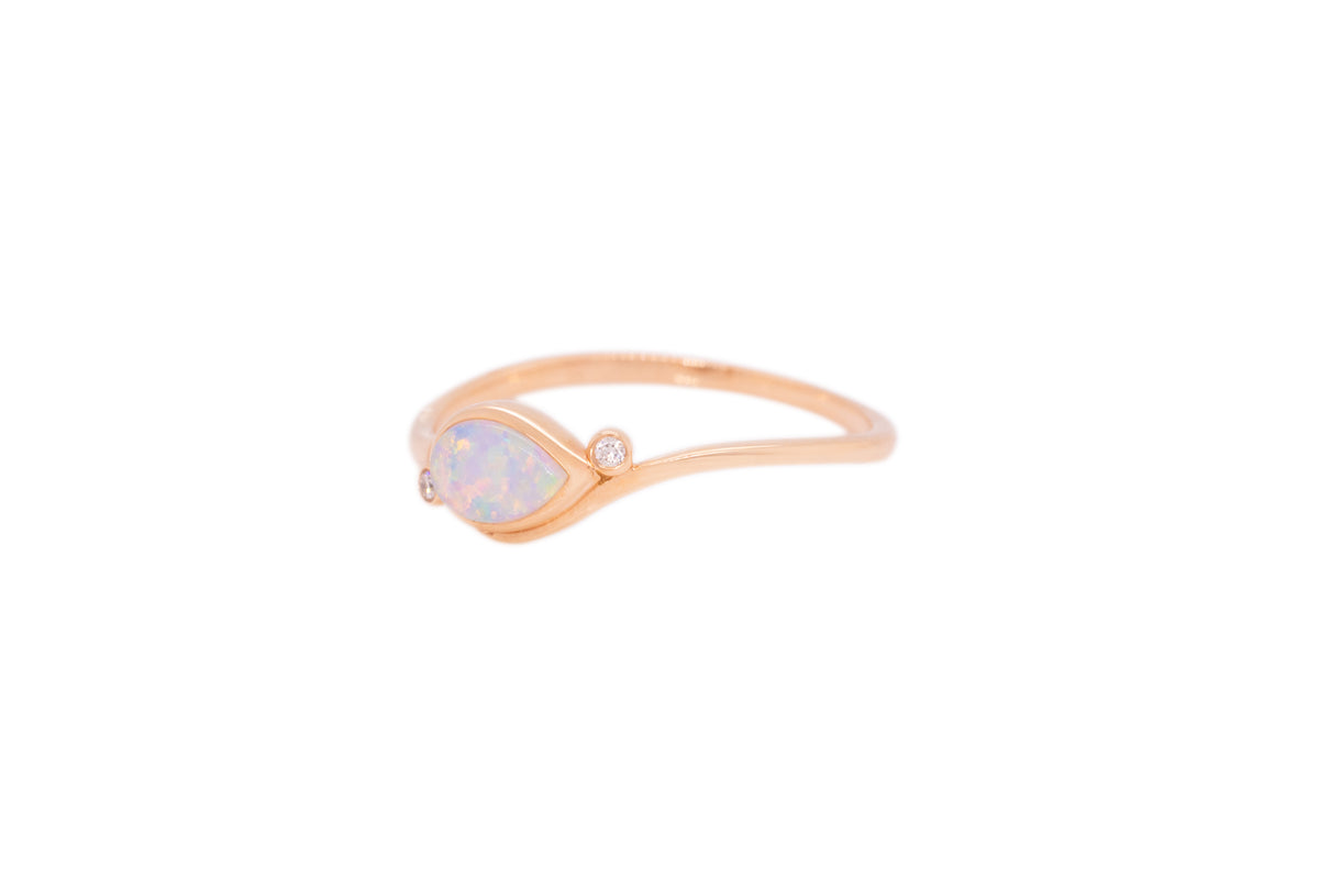 Lara — 18kt Rose Gold 0.25 ct Crystal Opal & Diamond Ring