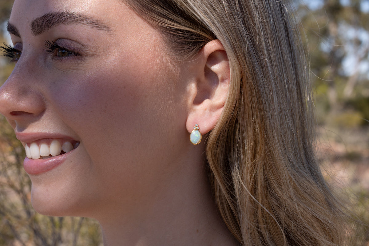 Sofia — 18kt Yellow Gold 2.20 ct Crystal Opal Diamond Stud Earrings
