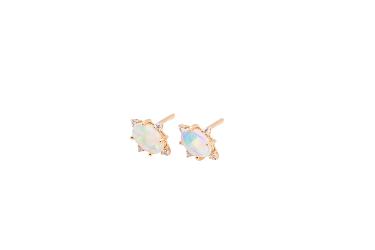 Stellar — 18kt Yellow Gold 0.55 ct Crystal Opal Diamond Stud Earrings