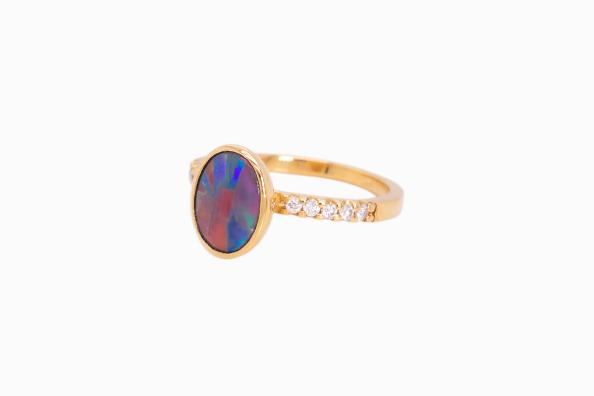 Tatiana — 18kt Yellow Gold 0.90 ct Dark Opal Diamond Ring