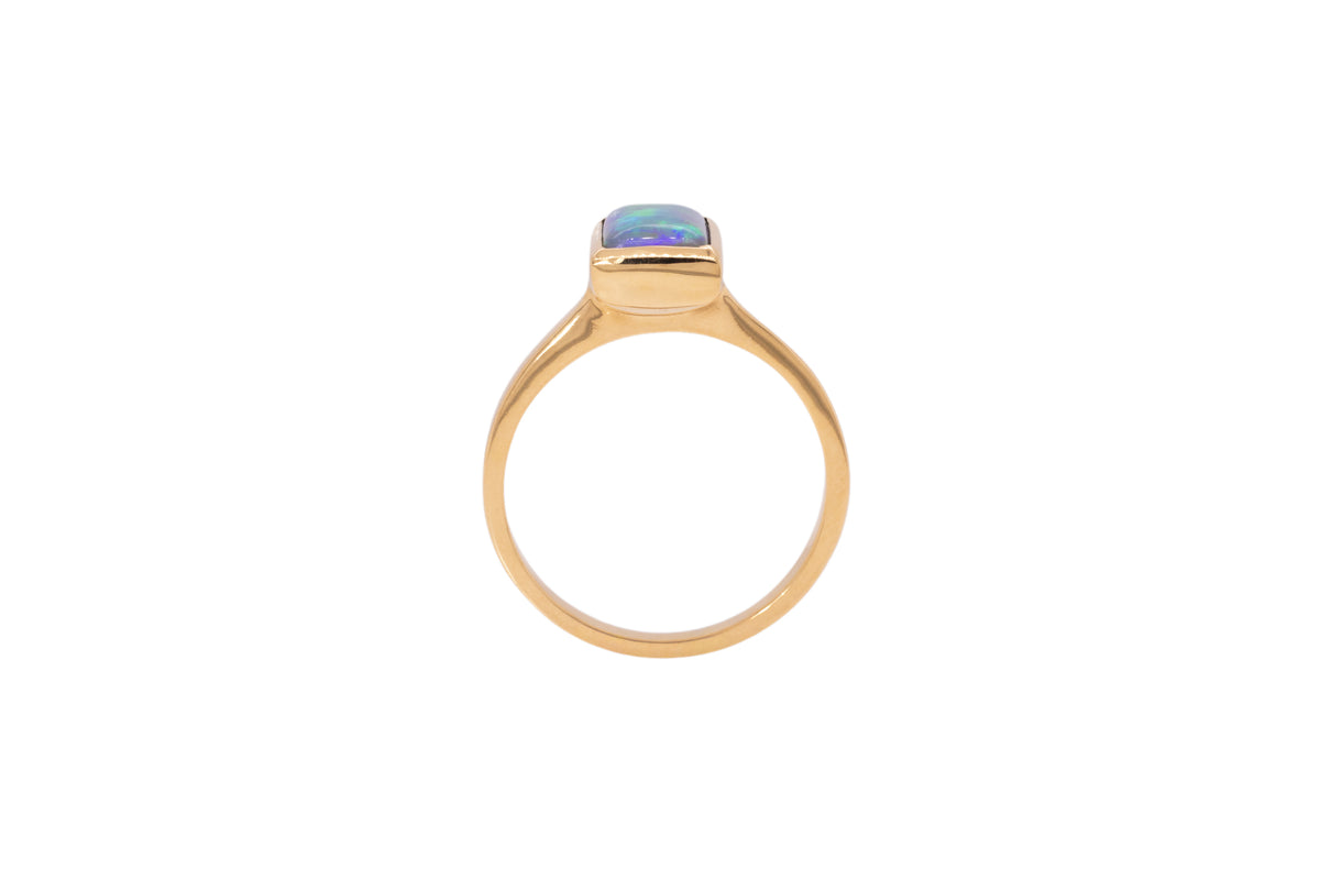 18kt Yellow Gold 1.44 ct Dark Opal Ring